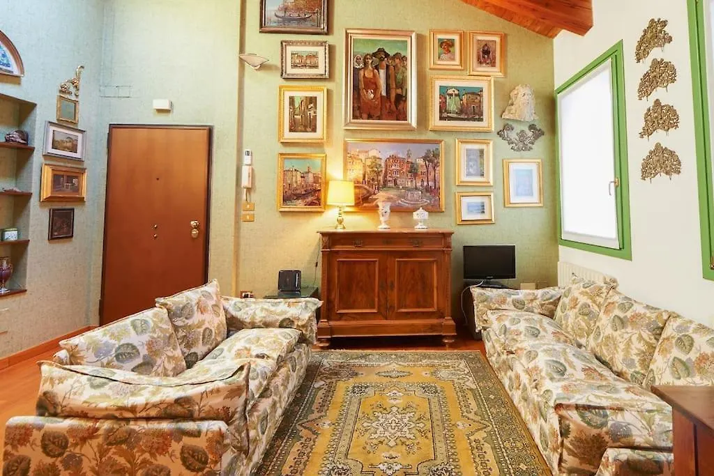 Apartment Ca' Del Pittore In Dorsoduro, Elegant Fine Arts District Venice